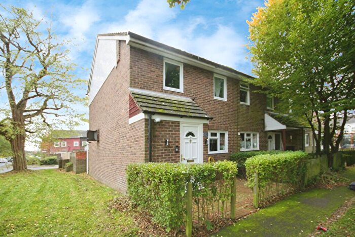 2 Bedroom End Of Terrace House For Sale In Denstead Walk, Maidstone, ME15