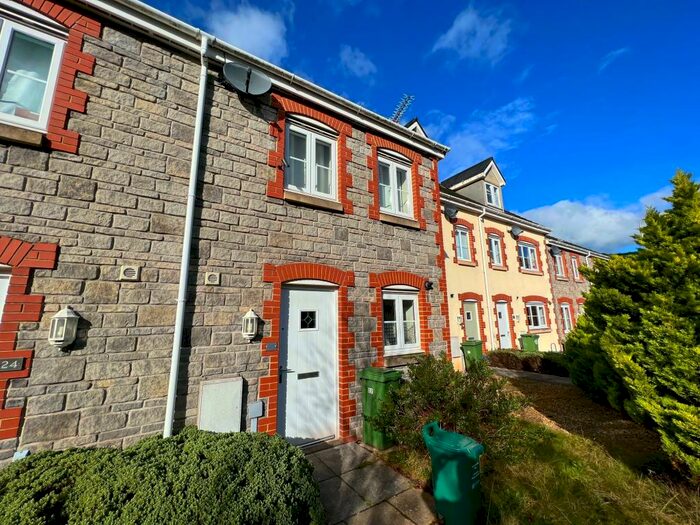 2 Bedroom Town House To Rent In Heol Gruffydd, Pontypridd, CF37