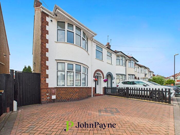 3 Bedroom End Of Terrace House To Rent In Seneschal Road, Cheylesmore, Coventry, CV3