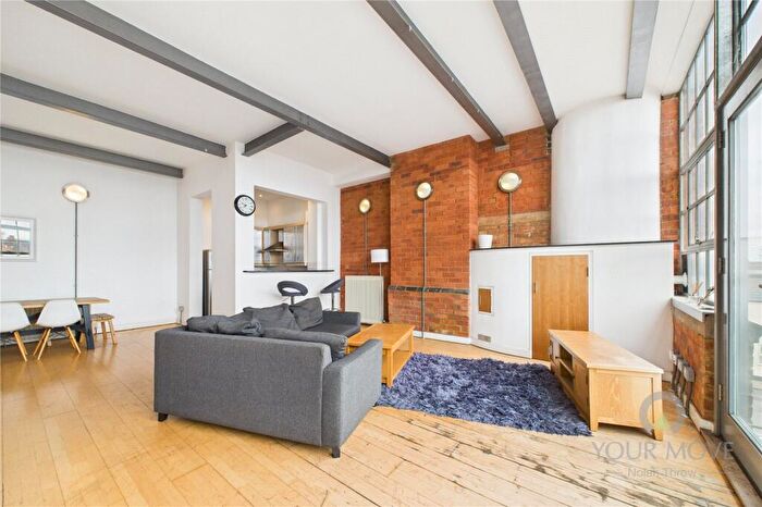 2 Bedroom Flat For Sale In Grove Road, Northampton, NN1