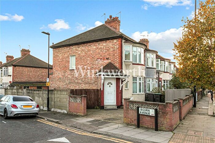 3 Bedroom End Terrace House For Sale In Philip Lane, London, N15