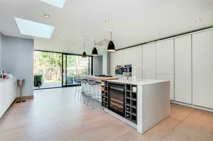 4 Bedroom House To Rent In Meredyth Road, London, SW13