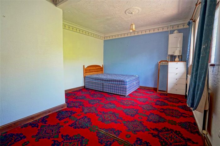 2 Bedroom Bungalow For Sale In Palm Hollow Close, Wickersley, Rotherham, South Yorkshire, S66