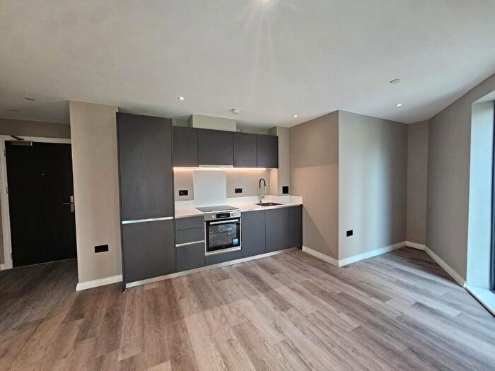 1 Bedroom Apartment To Rent In Springwell Gardens, Springwell Road, Holbeck, Leeds, LS12