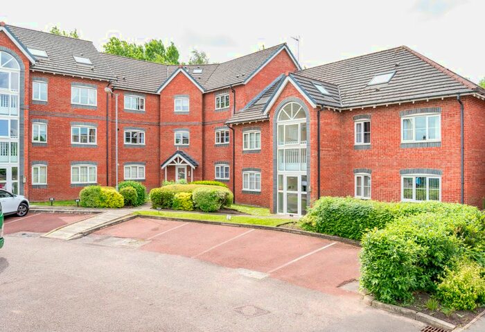 2 Bedroom Flat To Rent In Delph Hollow Way, St Helens, WA9