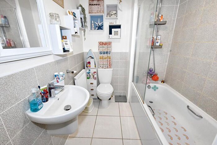 2 Bedroom Semi-Detached House For Sale In Bembridge Drive, Kingsthorpe Hollow, Northampton, NN2