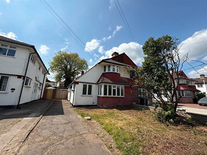 3 Bedroom Detached House To Rent In Burnt Ash Hill, Lee, SE12