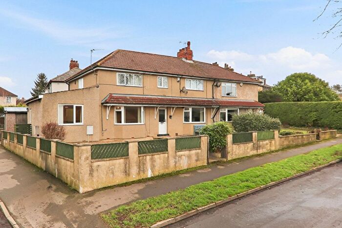 6 Bedroom Semi Detached House For Sale In Hawthorn Avenue, Leeds, LS19