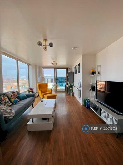 2 Bedroom Flat To Rent In Vancouver House, London, SE16