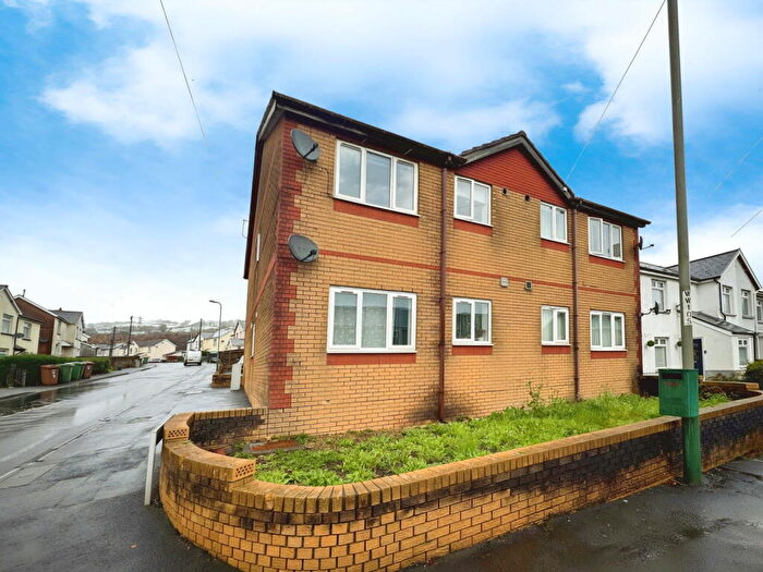 2 Bedroom Flat For Sale In Bryn-y-Fran Avenue, Trethomas, Caerphilly, CF83