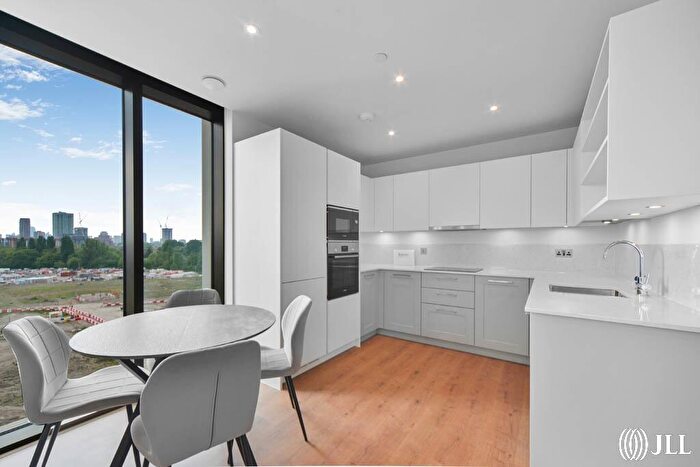 2 Bedroom Apartment To Rent In Affinity View London, E16