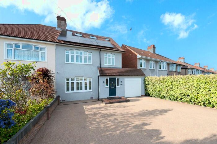 4 Bedroom Semi-Detached House To Rent In Little Heath Road, Bexleyheath, Kent, DA7