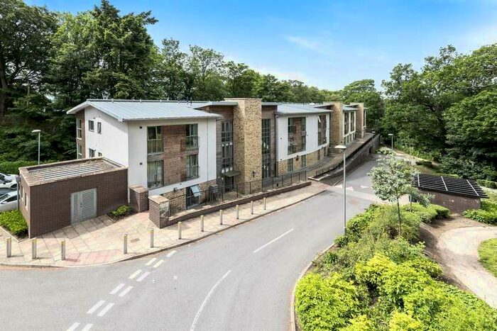 2 Bedroom Apartment To Rent In Lambert Court, Railton Close, Weybridge, KT13