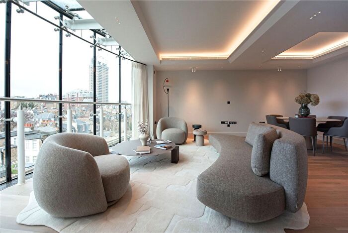 2 Bedroom Flat For Sale In Lancelot Place, London, SW7