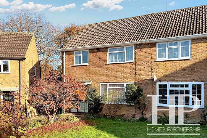 3 Bedroom Semi-Detached House For Sale In Penn Close, Crawley, RH11