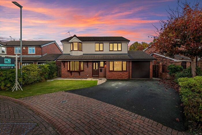 4 Bedroom Detached House For Sale In Teddington Close, Appleton, Warrington, WA4