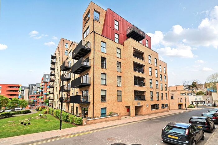 1 Bedroom Flat For Sale In Moy Lane, Woolwich, SE18