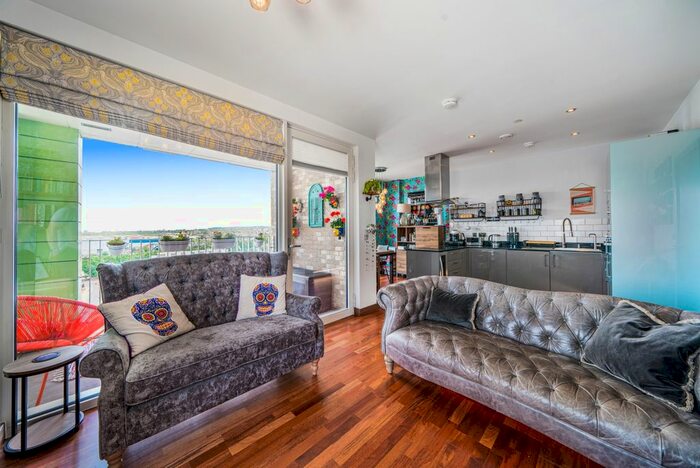 2 Bedroom Flat To Rent In Telcon Way, London, SE10