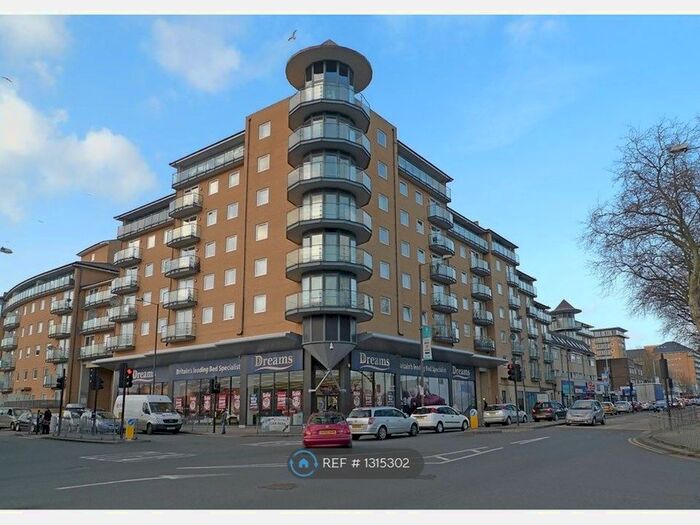 1 Bedroom Flat To Rent In Berberis House, Feltham TW13