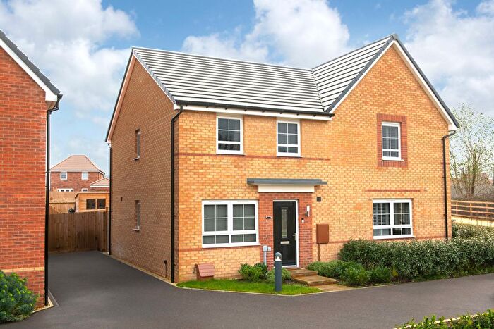 3 Bedroom End Terrace House For Sale In "Maidstone" At Len Pick Way, Bourne, PE10