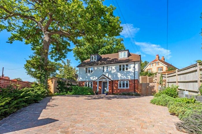 5 Bedroom Country House For Sale In High Street, Etchingham, East Sussex, TN19