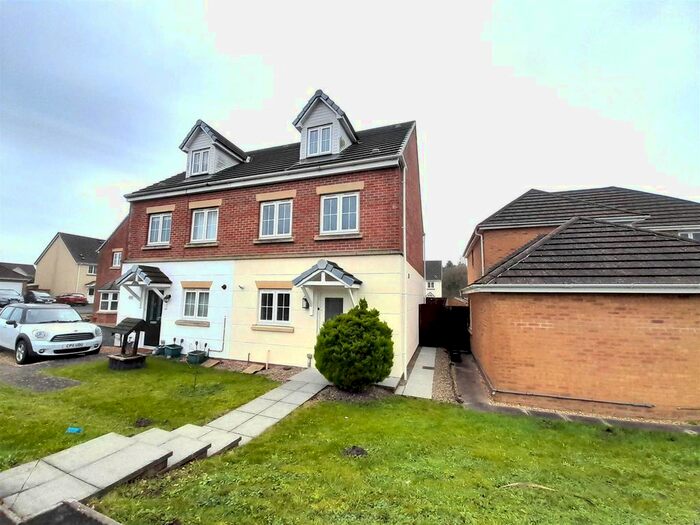 4 Bedroom Semi-Detached House For Sale In Cwrt Lando, Pembrey, Burry Port, SA16