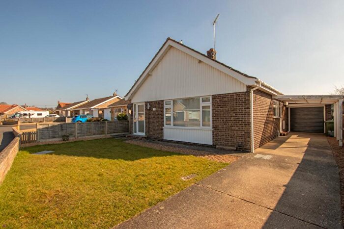 2 Bedroom Detached Bungalow For Sale In Onedin Close, Dersingham, PE31