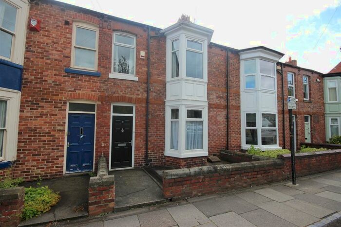4 Bedroom Private Hall To Rent In Church Street Villas, Durham, DH1