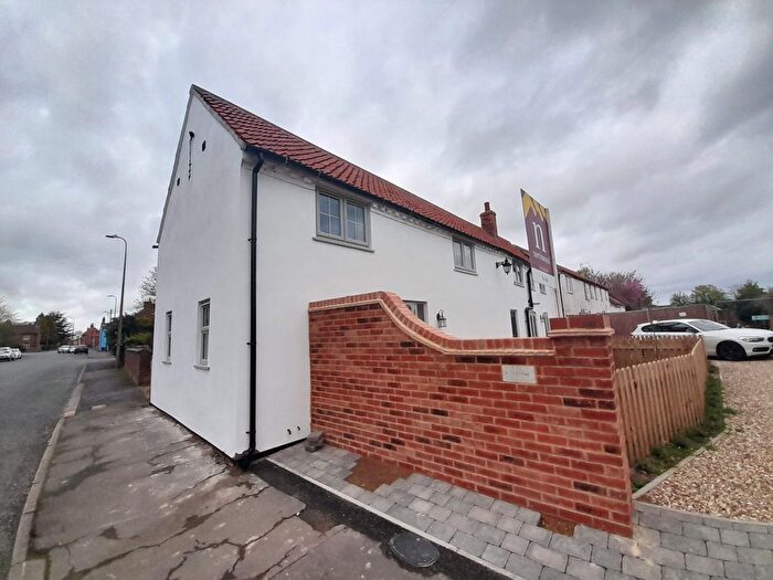4 Bedroom Link Detached House To Rent In High Street, Newton On Trent, Lincoln, LN1