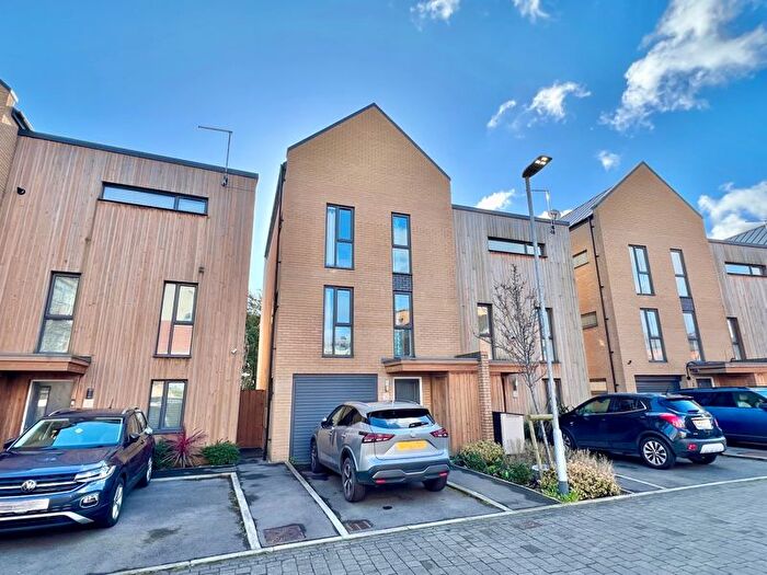 3 Bedroom Semi-Detached House To Rent In Firepool Crescent, Taunton, TA1