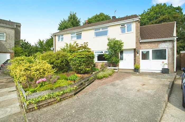 4 Bedroom Semi-Detached House For Sale In Meini Tirion, Bridgend, CF31