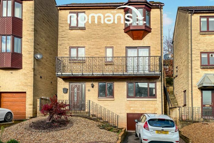 6 Bedroom Town House To Rent In Langdon Road, Bath, BA2