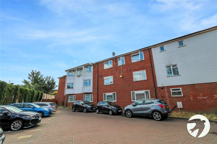 2 Bedroom Terraced House To Rent In Rochester Road, Gravesend, Kent, DA12