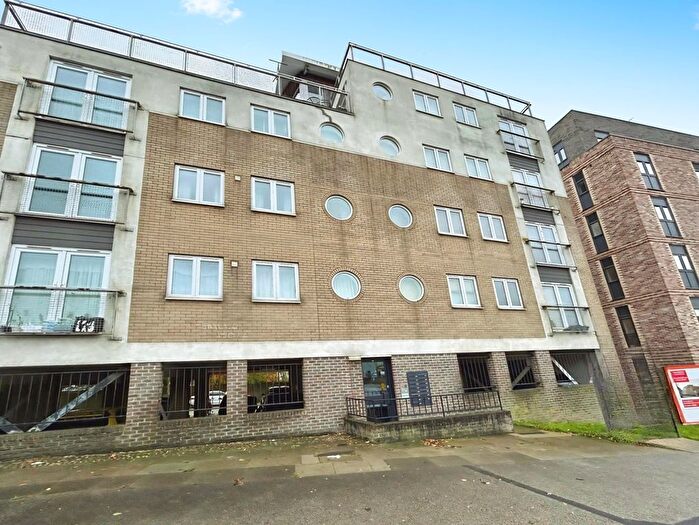 2 Bedroom Flat To Rent In Fore Hamlet, Ipswich, IP3