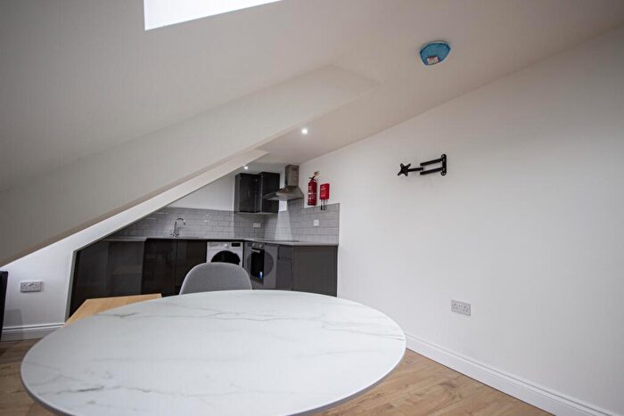 2 Bedroom Apartment To Rent In - Hutton Terrace, Newcastle Upon Tyne, Tyne And Wear, NE2