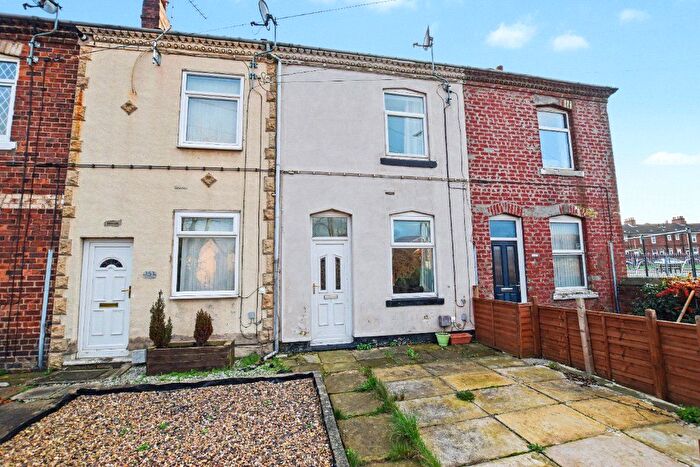 4 Bedroom Terraced House For Sale In Painthorpe Lane, Crigglestone, Wakefield, West Yorkshire, WF4