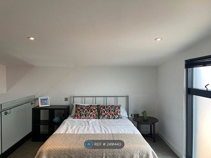 2 Bedroom Flat To Rent In Cowley Road, Oxford Business Park North, Oxford, OX4