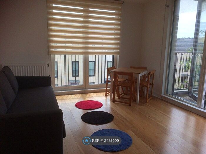 1 Bedroom Flat To Rent In Imperial, Bath, BS2
