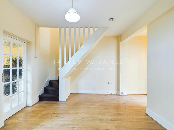 2 Bedroom Terraced House To Rent In Glenavon Road, London, E15