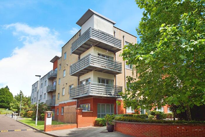 2 Bedroom Flat For Sale In Hawker Place, Walthamstow, London, E17