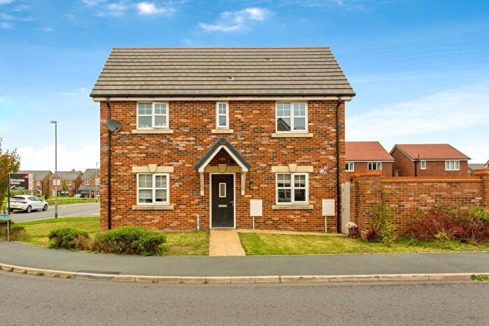 3 Bedroom Semi-Detached House For Sale In Coulthard Drive, Farington, Leyland, Lancashire, PR25