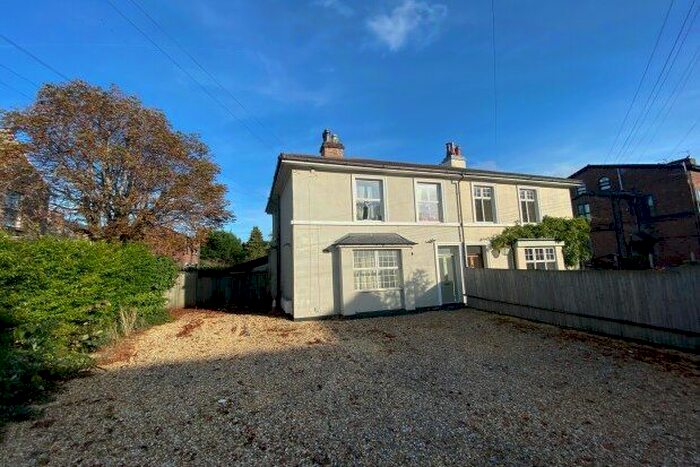 2 Bedroom Flat To Rent In James Street, Prenton, CH43