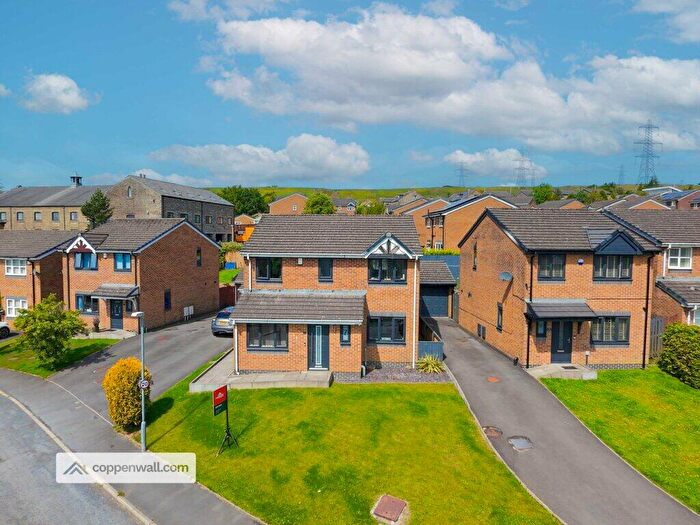 4 Bedroom Detached House For Sale In Deerplay Drive, Bacup, Rossendale, OL13