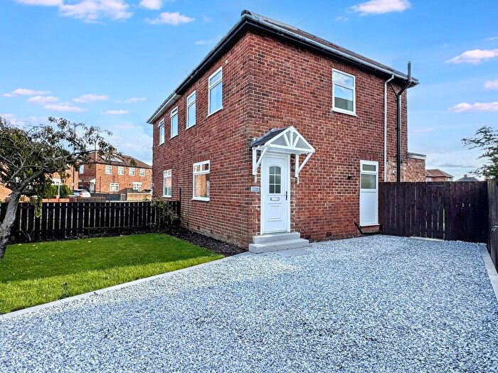3 Bedroom Semi-detached House For Sale In School Approach, South Shields, NE34