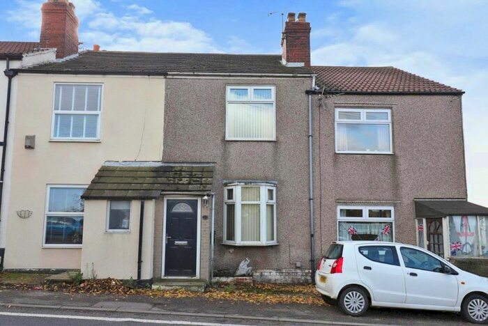 2 Bedroom Terraced House For Sale In Hollingwood View, Renishaw, Sheffield, S21