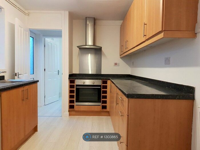 2 Bedroom Terraced House To Rent In Sydney Street, Brynhyfryd, Swansea SA5