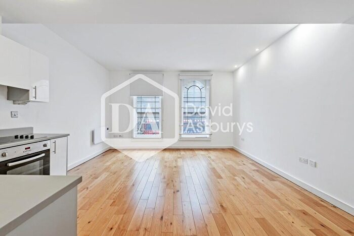 Studio To Rent In York Way, Kings Cross, London, N1