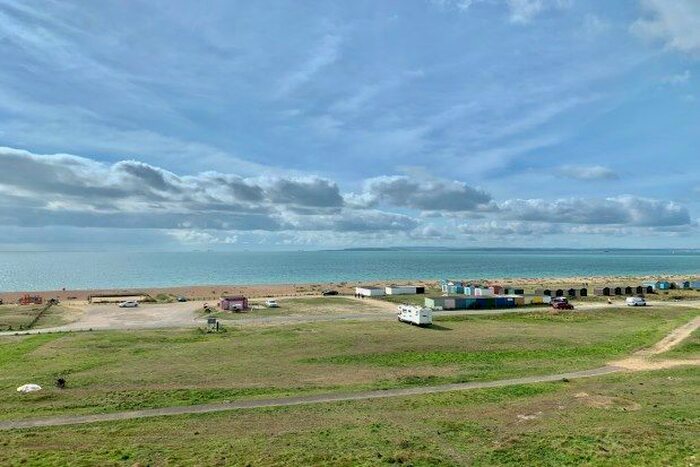 Studio To Rent In Sea Front, Hayling Island, PO11