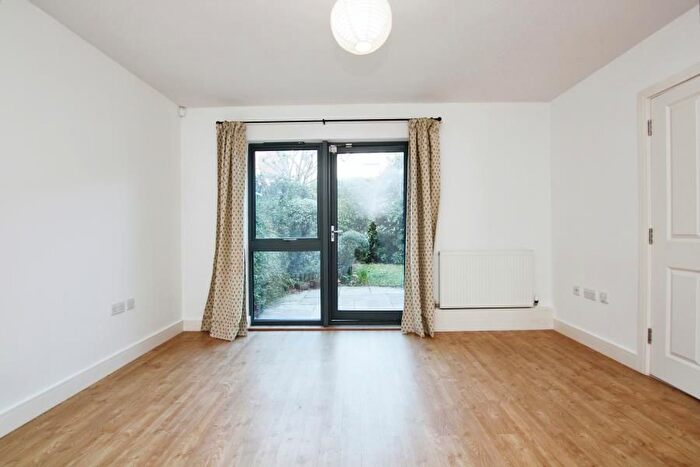 4 Bedroom Property To Rent In Chapter Walk, Redland, Bristol, BS6