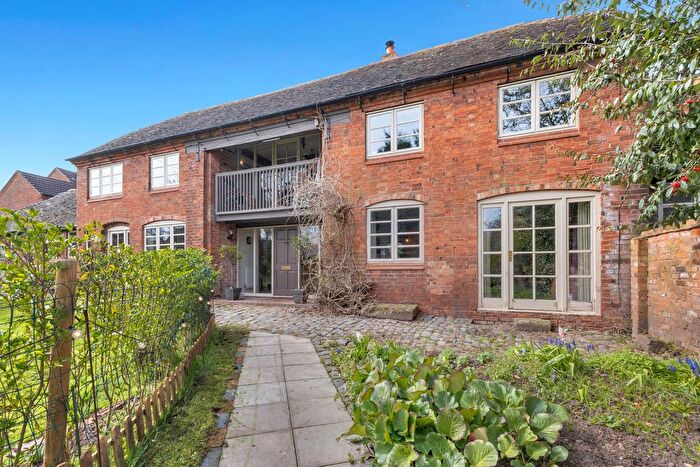 6 Bedroom Barn Conversion For Sale In Shadows Lane, Congerstone Nuneaton, CV13